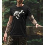 We Feel T-shirt Skull in a helmet Black - Image 2